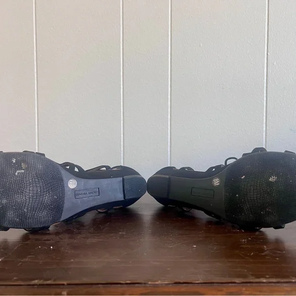 Crown Vintage Black Strappy Gladiator Sandals - Picture 6 of 6